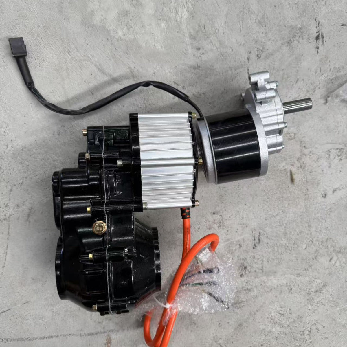 Typhoon GT remote control lawn mower. Brushed track drive motor is the small one on the right. The BRUSHLESS motors www.rebelmowers.com.au fit to all of their machines is on the LEFT. As you can see, there is quite a difference.