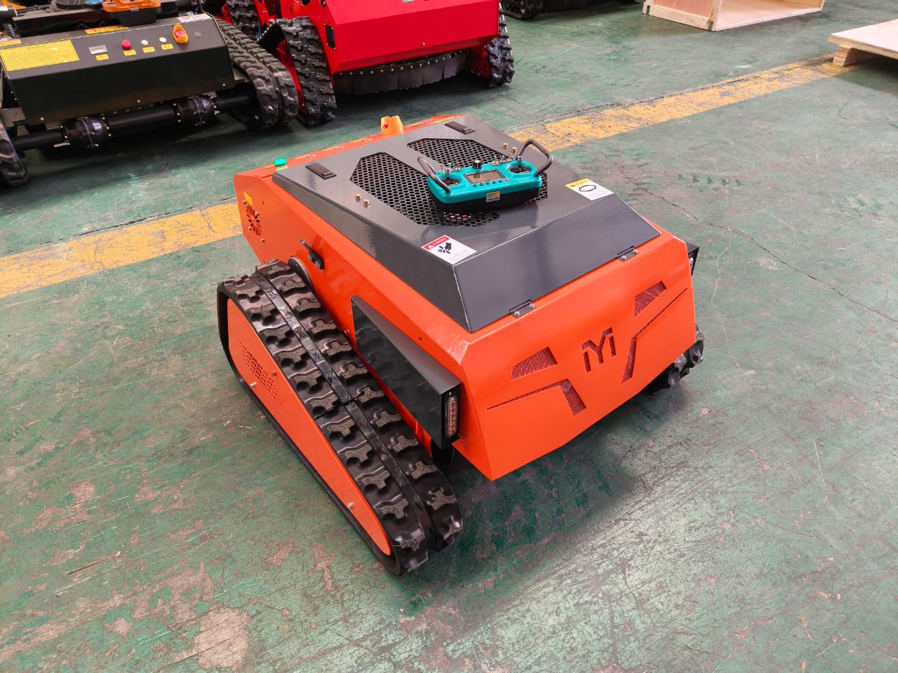 DEREK Heavy Duty remote control mower fully enclosed with welded body. Available from www.rebelmowers.com.au
