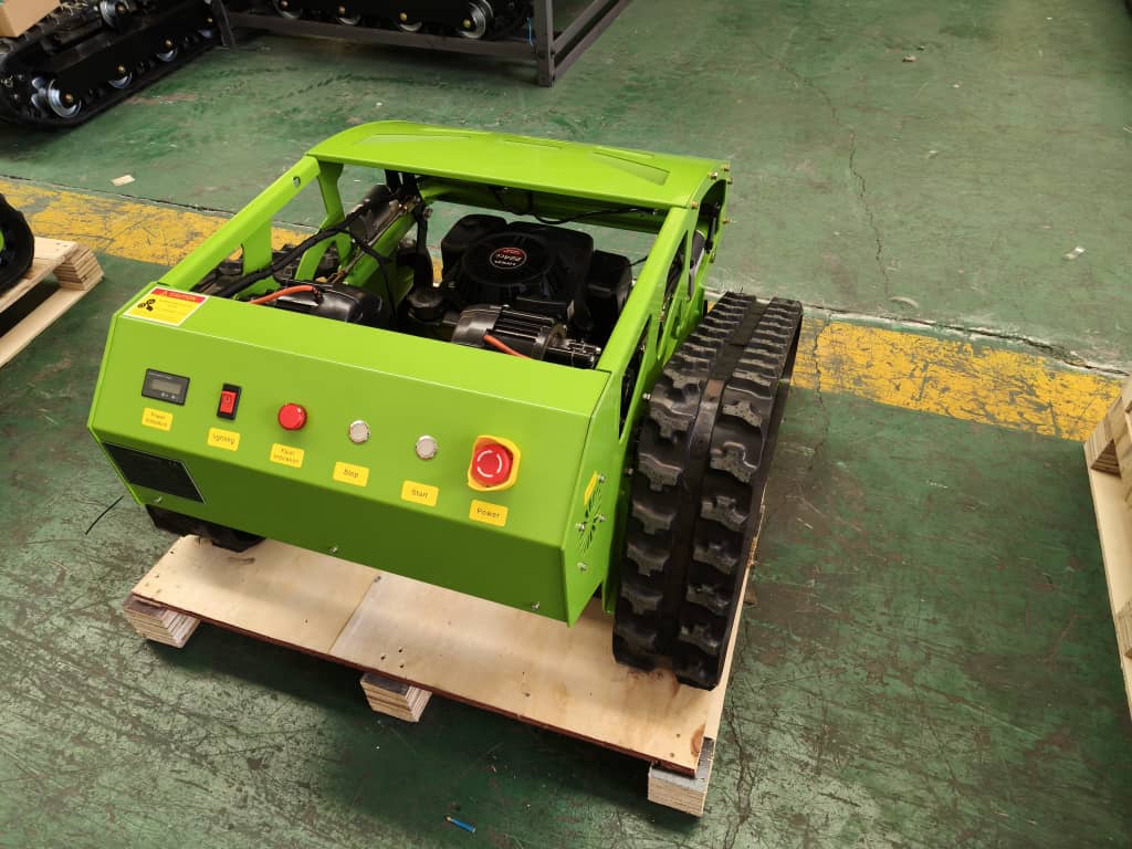 Rebel Mowers Honey Badger 550mm 9Hp remote control mower. Fully armoured and compact size for clearing "impenetrable" bush.
Rebel Mowers Mate!
www.rebelmowers.com.au
www.youtube.com/@rebelmowers