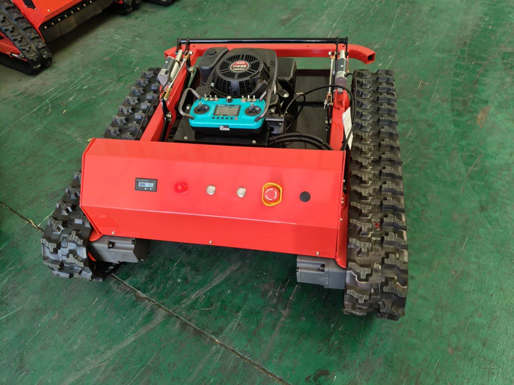 Customer Tank 600 in red. Brushless drive, 9hp. www.rebelmowers.com.au