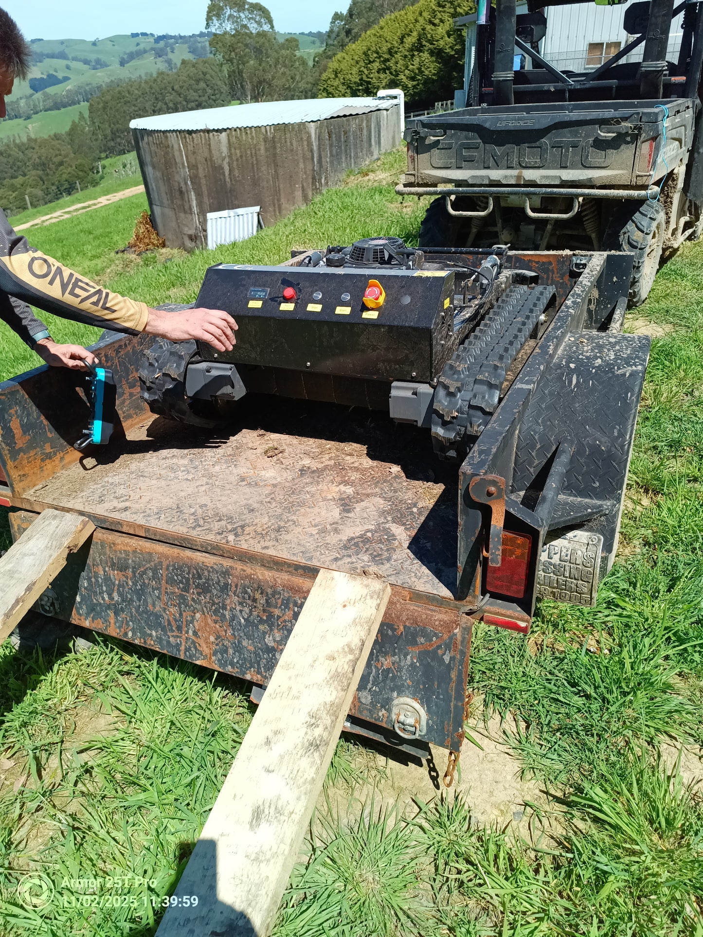 Remote control lawn mower Victoria Tank 600mm on trailer in extreme terrain
